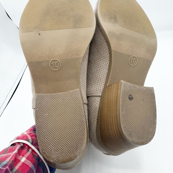 Universal Threads Bootie Ankle Boots Women 10 Heels Vegan Pointy Western Taupe - Picture 6 of 8